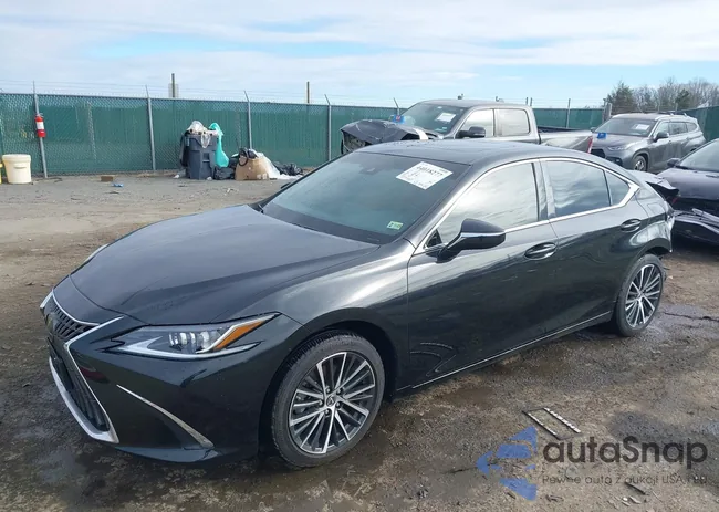 58ADZ1B12RU173869: 44018277