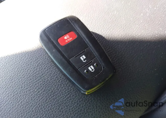 2T3W1RFVXRC301027: 44018418