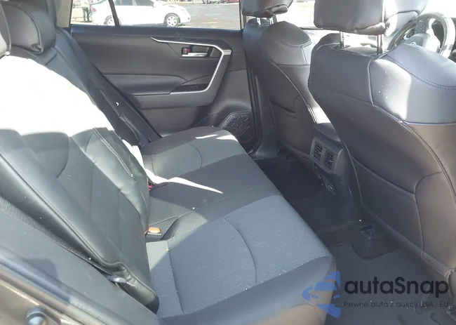 2T3W1RFVXRC301027: 44018418