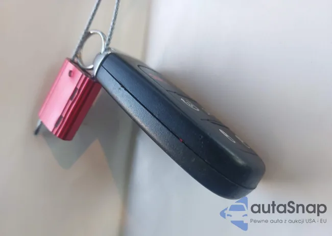 1C4RDJDG8JC279772: 44018422