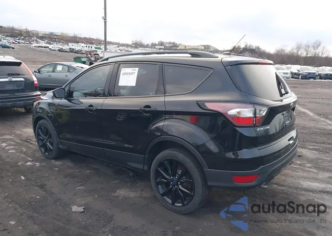 1FMCU9GDXHUC41353: 44018497