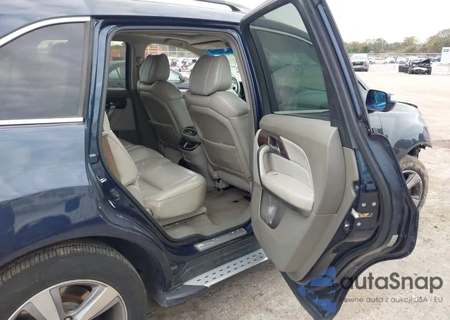 2HNYD2H49BH523438: 44018533