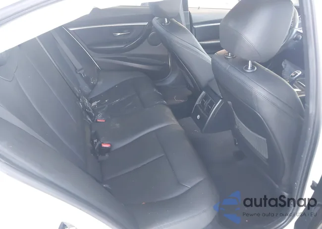 WBA8B9G59HNU09855: 44018617