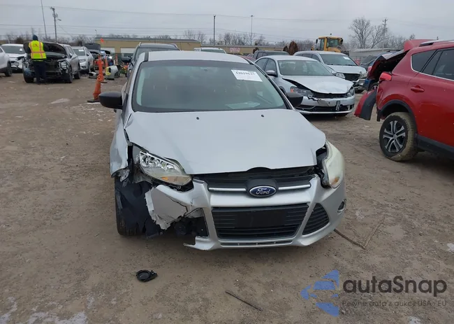 1FADP3E26EL361401: 44019637