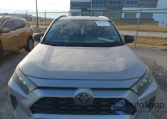 2T3H1RFV0KW015216: 44019643