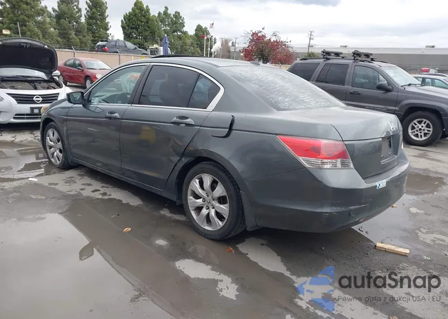 1HGCP26858A057805: 44019700