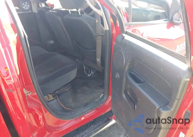 3D7KR28C05G718763: 44020046