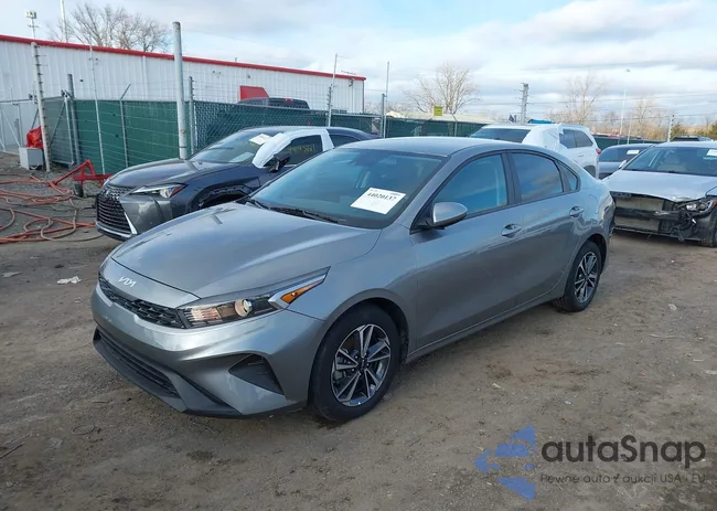 3KPF24AD7RE714564: 44020137