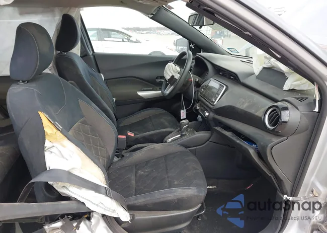 3N1CP5CU2JL507476: 44020159