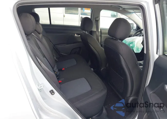 KNDPBCACXG7821272: 44019379