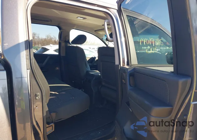 1N6BA0EC3BN313572: 44019385