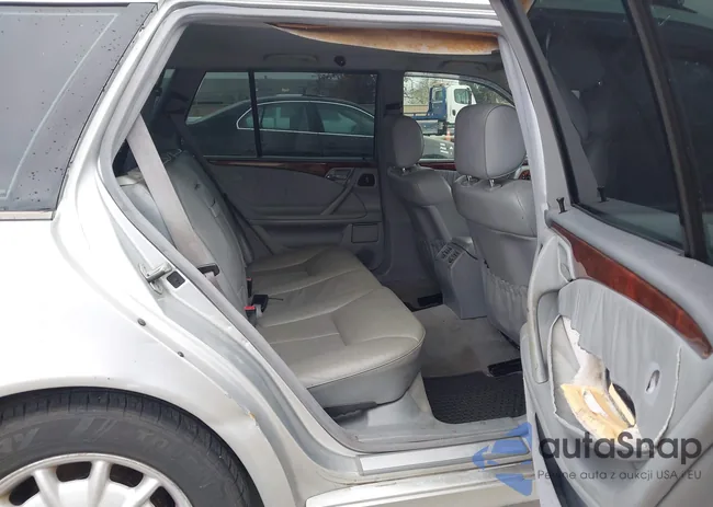 WDBJH65J01B189626: 44019580