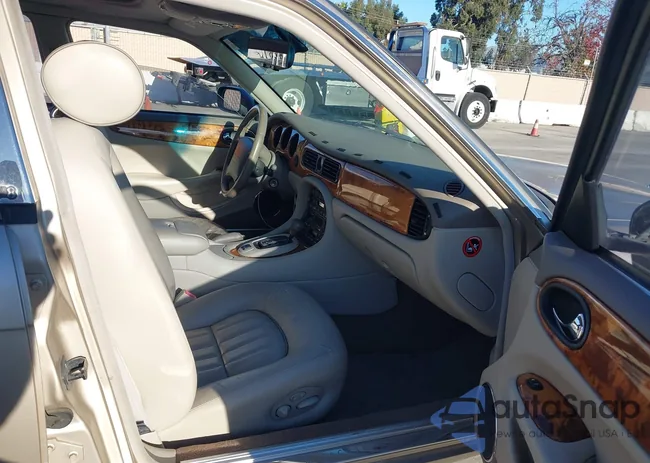 SAJDA14C63LF55325: 44020652