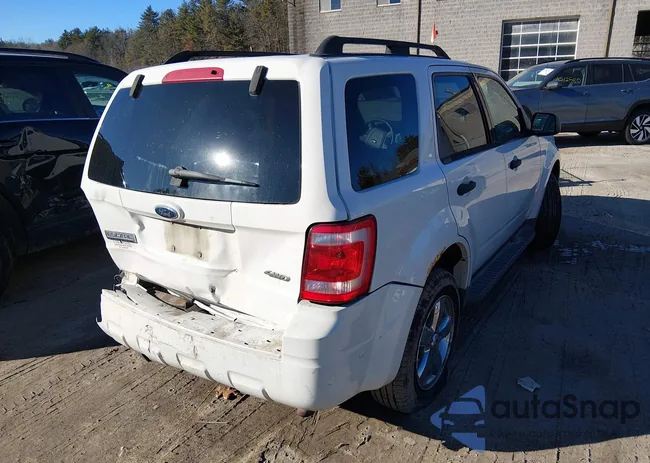 1FMCU93729KB27540: 44020655