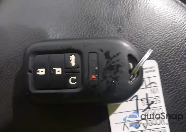 7FARW2H83KE061332: 44020657