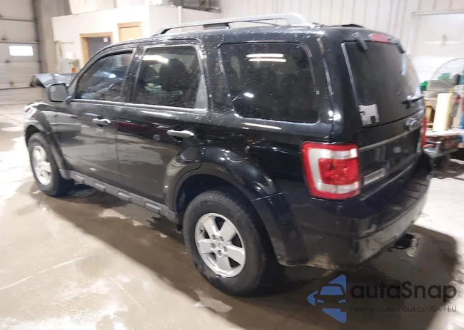 1FMCU9D70AKD37833: 44020715