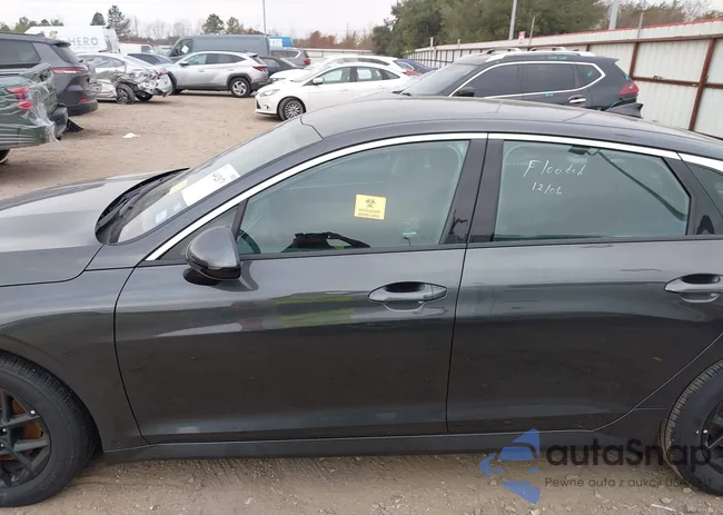 KNAG24J7XT5425693: 44020717