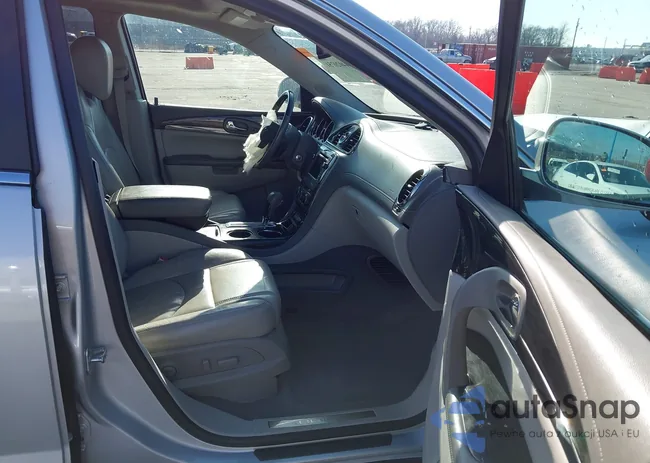 5GAKVBKD2HJ108200: 44020751