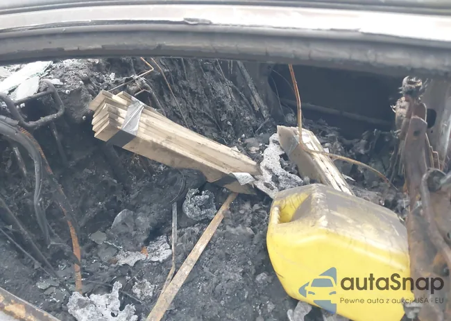 5NPE24AF8HH586455: 44020771