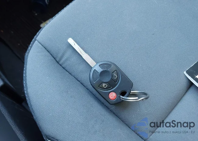 1FMCU0GX9EUD70704: 44020867