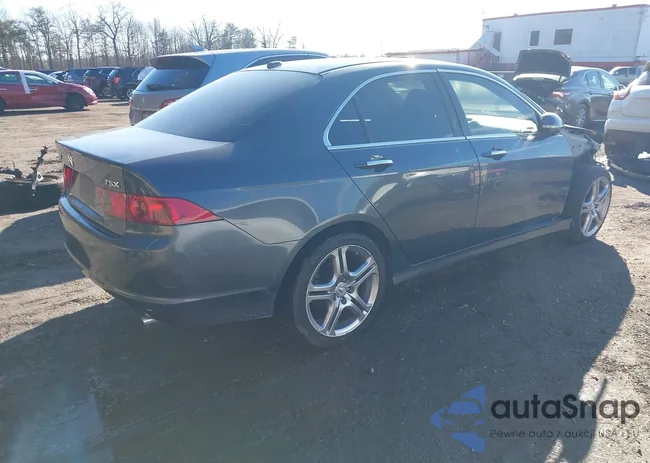 JH4CL96817C010047: 44020893