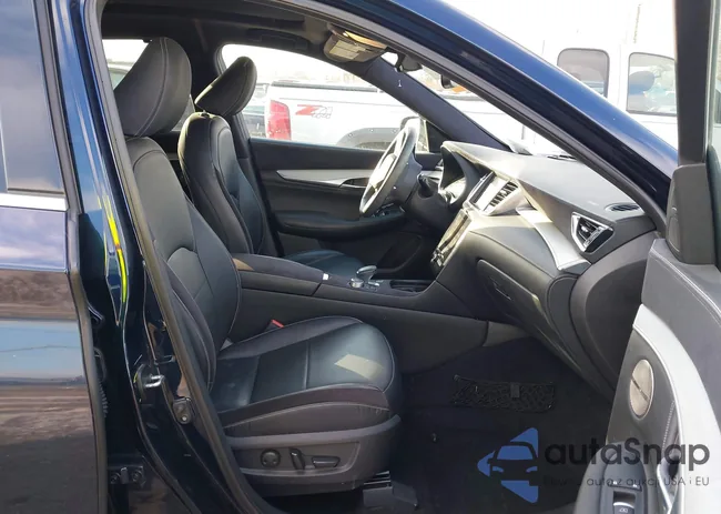 3PCAJ5M33KF119880: 44021046