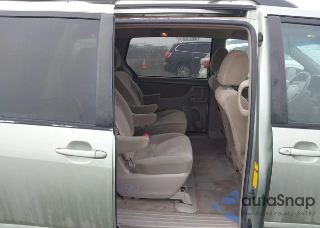 5TDKK4CC0AS303018: 44021064