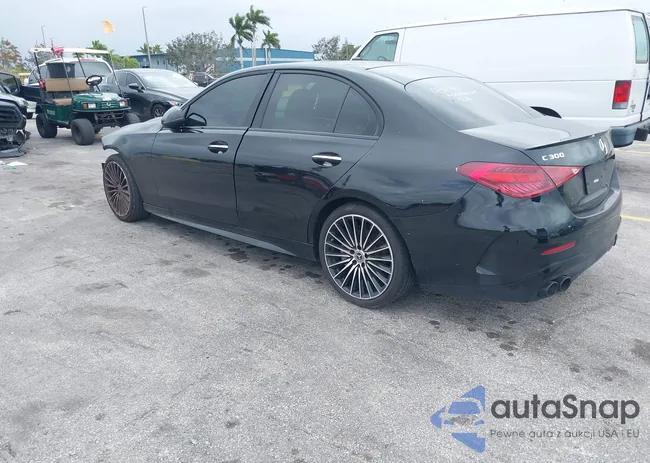 W1KAF4GB1PR086741: 44021070