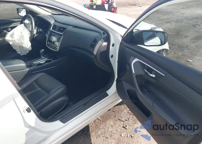 1N4AL3AP9JC226102: 44021122