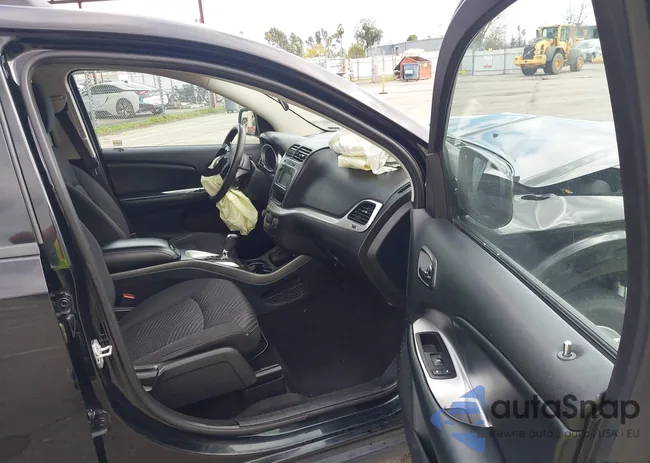 3C4PDCBG3FT610582: 44021200