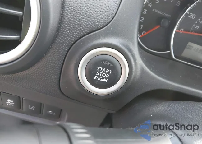 ML32AWHJ6RH030272: 44020326