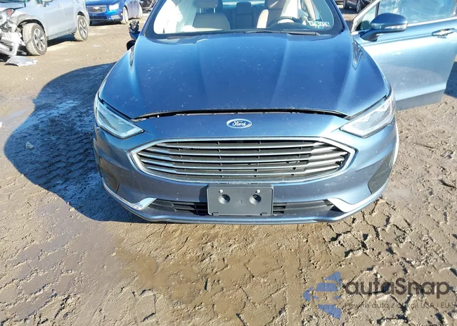 3FA6P0CD6KR224452: 44020421