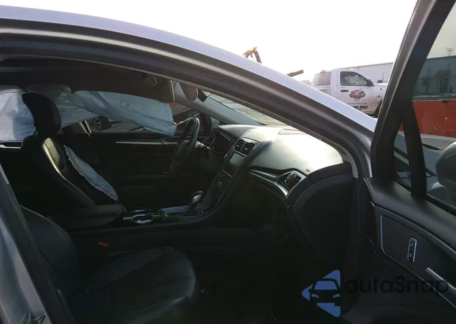 3FA6P0K97DR178890: 44020546