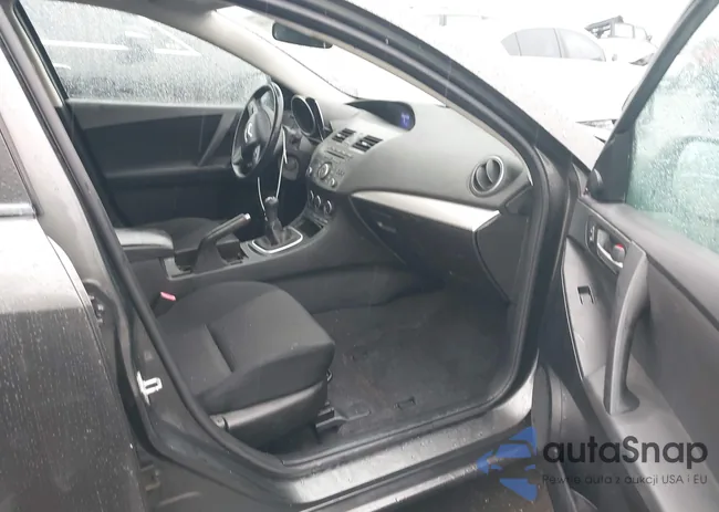 JM1BL1L84D1706010: 44021680