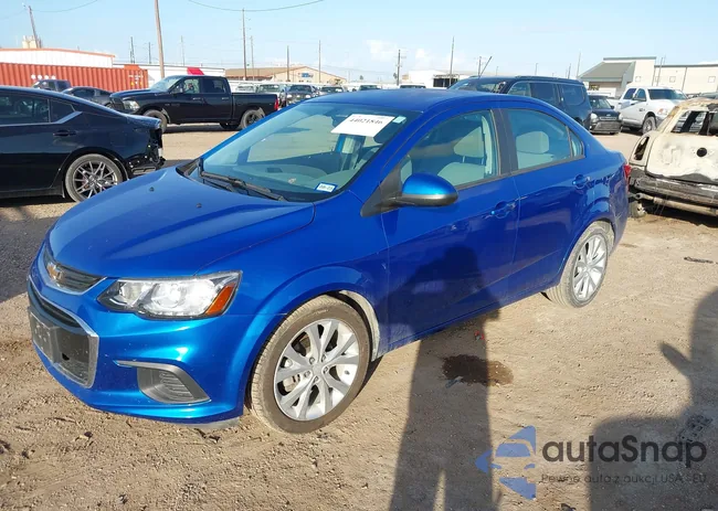 1G1JB5SH4J4103696: 44021846