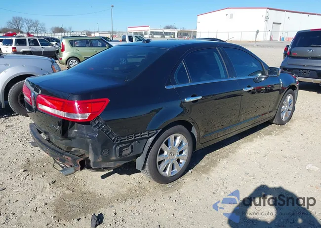 3LNHL2GC2BR753419: 44021868