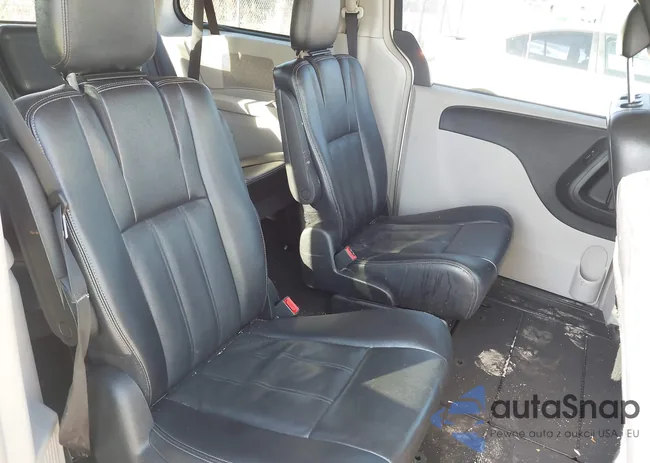 2C4RC1BG5DR722199: 44021886