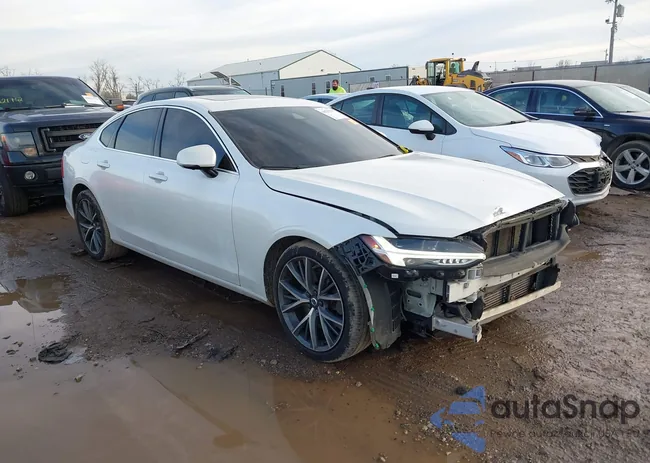 YV1A22MK1H1016746: 44021931