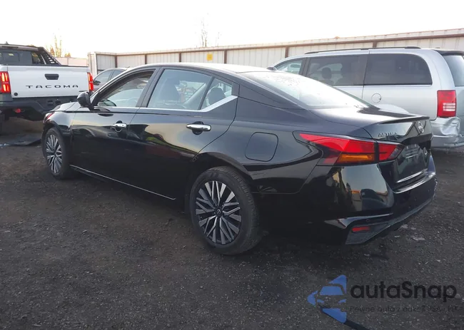 1N4BL4DV9SN305229: 44021953