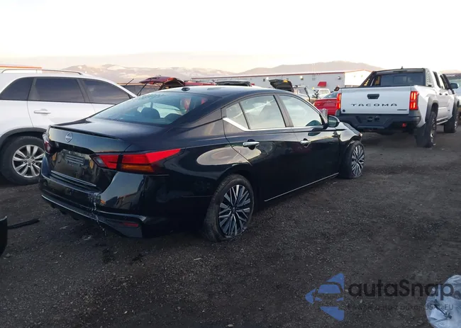 1N4BL4DV9SN305229: 44021953