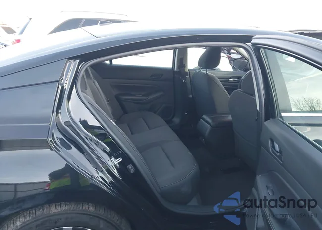 1N4BL4DV9SN305229: 44021953