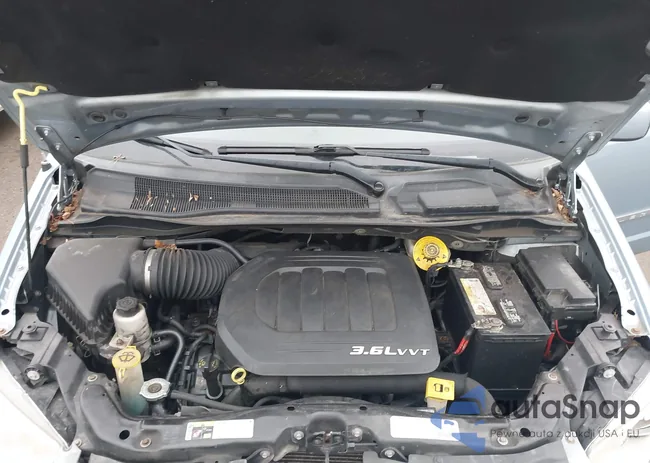 2C4RC1BG5DR808774: 44022062