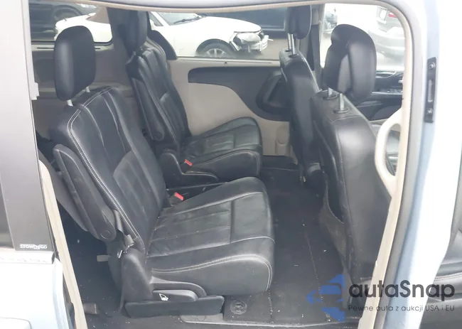 2C4RC1BG5DR808774: 44022062