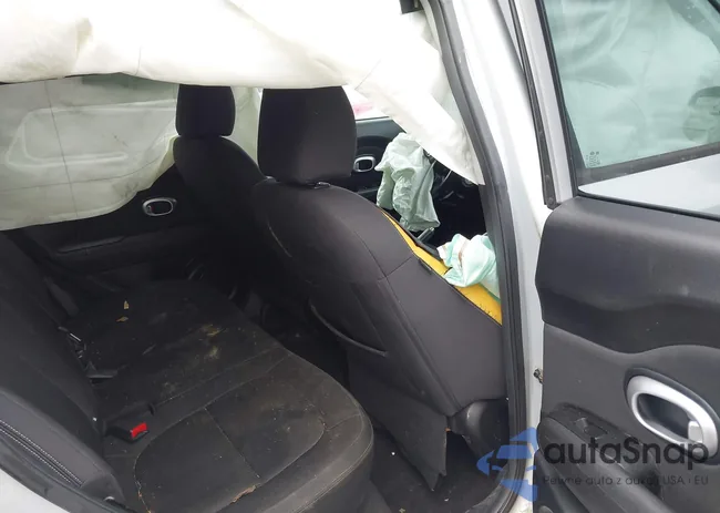 KNDJN2A26E7700122: 44021511