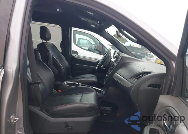 2C4RDGEG7GR380030: 44021543