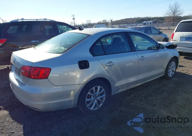 3VWDZ7AJ6BM348342: 44022815