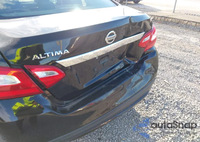 1N4AL3AP0GN352572: 44022930