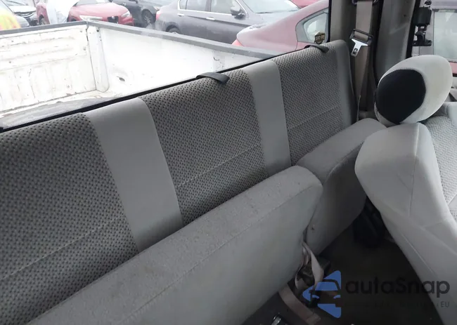 1FTRX17L12NB81415: 44022971