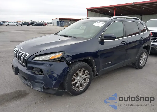 1C4PJLCB4GW184702: 44023045