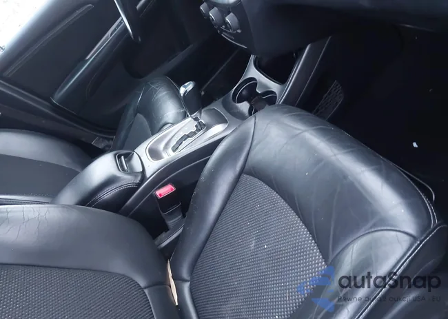 3C4PDCGG9JT374831: 44023077